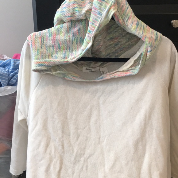 Colorful poncho hooded sweater - Picture 2 of 4